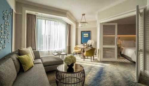 Premier Suite King