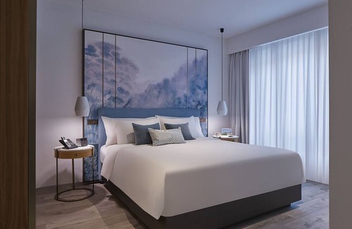 Somerset Hotel | Lanson Place Winsland, Singapore