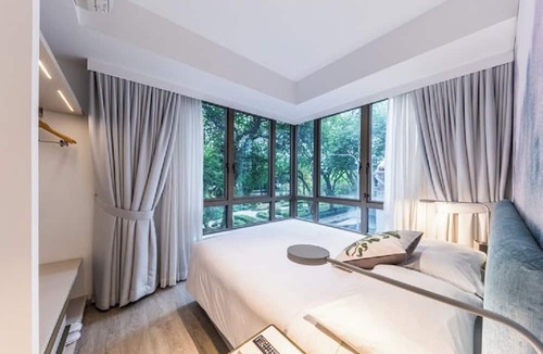 Somerset Hotel | Lanson Place Winsland, Singapore