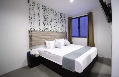 Colonial District Hotel | Victoria Hotel, a NuVe Group Collection
