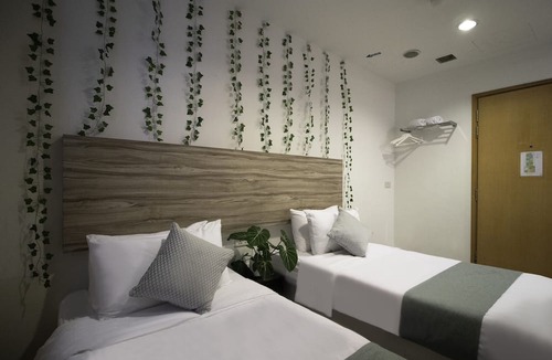 Colonial District Hotel | Victoria Hotel, a NuVe Group Collection