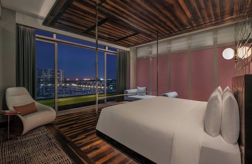 Southern Islands Hotel | W Singapore - Sentosa Cove (Newly Renovated)