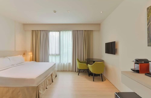 South East Division Hotel | Changi Cove