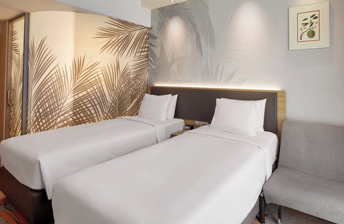 Emerald Hill Hotel | Holiday Inn Express Singapore Orchard Road by IHG