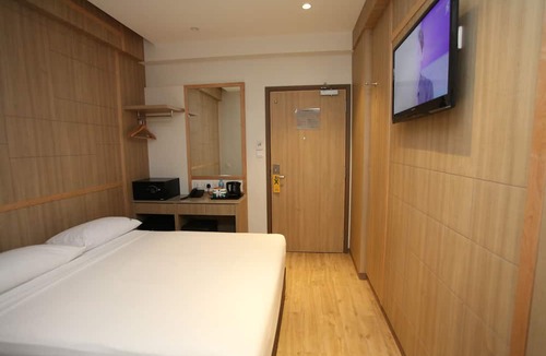 Red Light District Hotel | Hotel 81 Premier Star