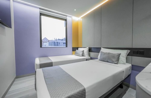 Red Light District Hotel | Hotel 81 Palace