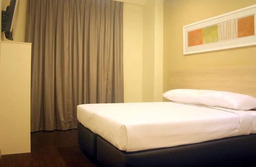 Red Light District Hotel | Hotel 81 Lucky