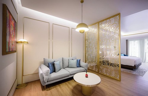Resorts World Sentosa Hotel | Resorts World Sentosa - Crockfords Tower