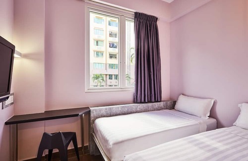 Red Light District Hotel | ibis budget Singapore Pearl