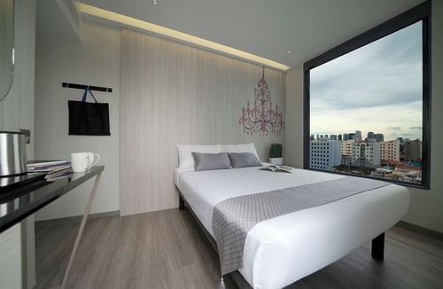 Red Light District Hotel | Hotel 81 Premier Princess