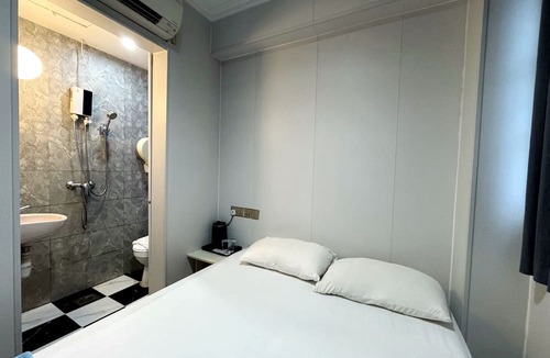 Red Light District Hotel | K Hotel 14