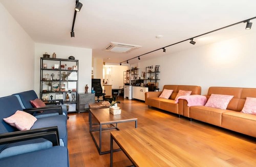 Downtown Singapore Hostel | CoZzzee Hostel