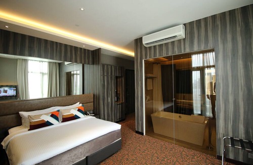 Geylang Hotel | Aqueen Hotel Paya Lebar