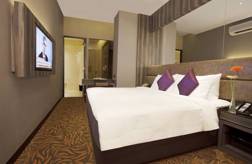 Geylang Hotel | Aqueen Hotel Paya Lebar
