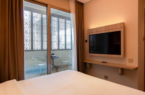 Jalan Besar Hotel | Aqueen Prestige Hotel Jalan Besar