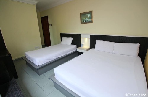 Red Light District Hotel | Seng Wah Hotel
