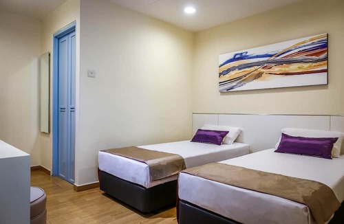Duxton Hill Hotel | Hotel 81 Cosy