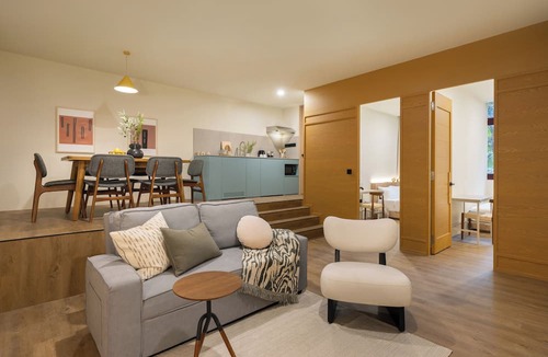 Singapore River Apartment | Alma House
