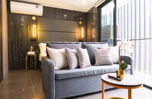 Singapore River Apartment | Recharge Residences