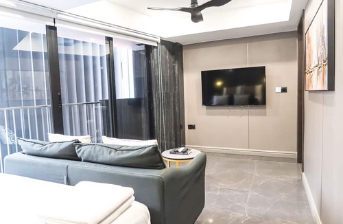 Singapore River Apartment | Recharge Residences