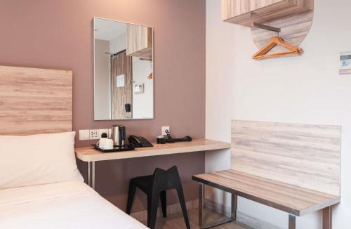 Red Light District Hotel | ibis budget Singapore Clove
