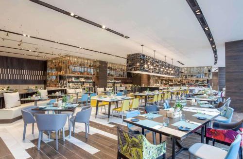 Orchard Hotel | Novotel Singapore On Stevens