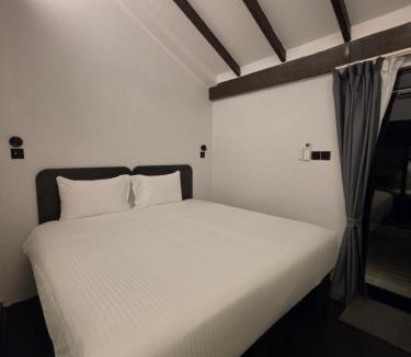 Pasir Ris Resort | Coliwoo Resort Changi