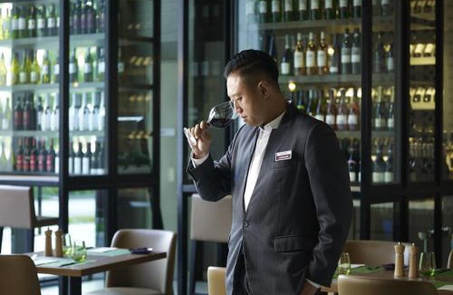 Orchard Hotel | Mercure Singapore On Stevens