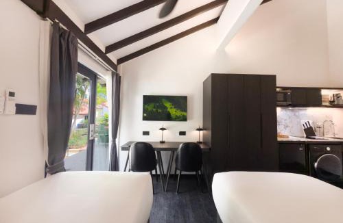 Pasir Ris Resort | Coliwoo Resort Changi