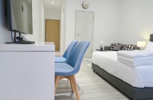 Singapore River Apartment | Comfy Studio 1 by Ong Realty