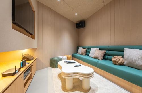 Selegie Apartment | Weave Suites - Hillside