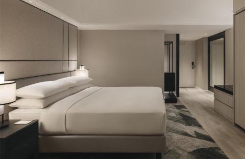 Orchard Hotel | Hilton Singapore Orchard