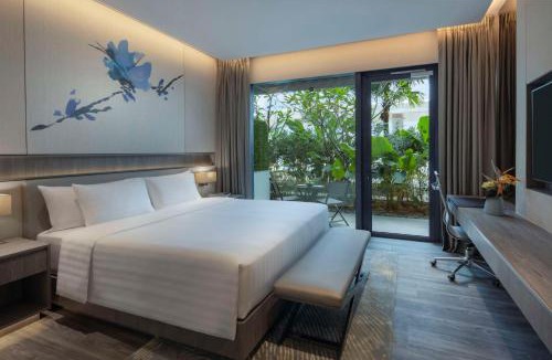 Tampines Hotel | Dusit Thani Laguna Singapore