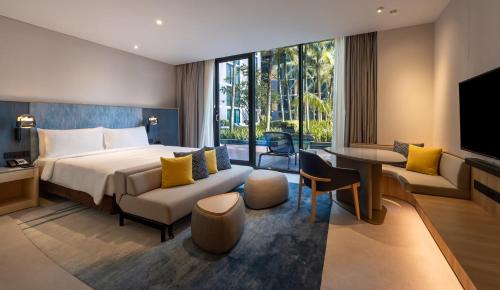 South East Division Hotel | Crowne Plaza Changi Airport by IHG