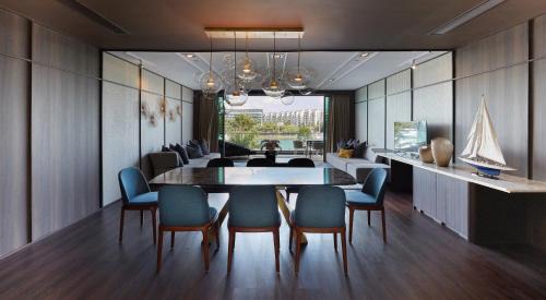 Southern Islands Hotel | ONE15 Marina Hotel Sentosa Cove