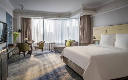 Orchard Hotel | Four Seasons Hotel Singapore