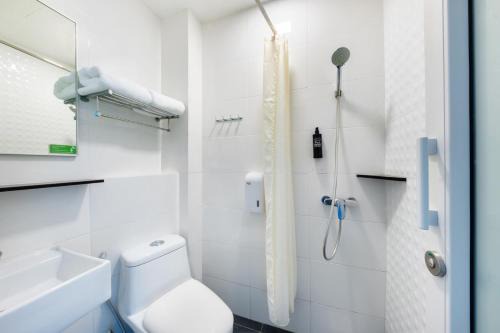 ibis budget Singapore Dahlia in Singapore