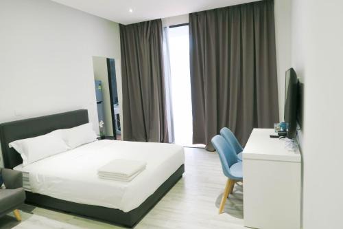 Comfy Studio 1 by Ong Realty